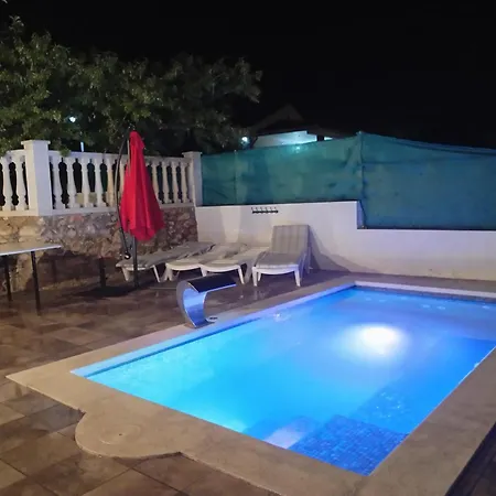 Holiday home Els Rosers - Climatizado, Con Jacuzzy Xl Y Barbacoa Rodonya